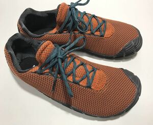 美品!! MERRELL メレル J16741 MOVE GLOLVE EXUBERANCE ムーブグローブ ベアフット us 9.0 / 27.0cm