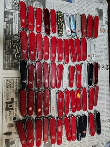 ビクトリノックス VICTORINOX マルチツール　ナイフ ナイフ アウトドア　釣り 定番　まとめ売り　1円スタート大量セット DIY 500点+α