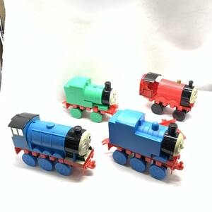 ■ニューブロック きかんしゃトーマス ゴードン ジェームス 知育玩具 おもちゃ のりもの 中古品■N41141