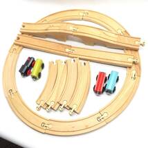 ☆知育玩具 LILLABO Basic Train Set リラブー IKEA イケア 電車 汽車 列車 木製レール 木製玩具 木のおもちゃ ホビー 現状品 ☆N80536_画像1