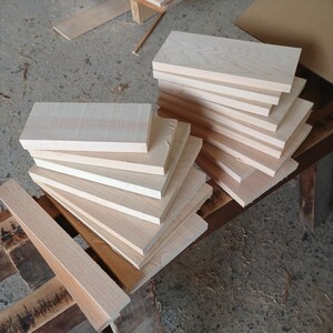 B-1475【端材セット】国産ひのき　板　まな板　小物　棚板　看板　一枚板　無垢材　桧　檜　DIY