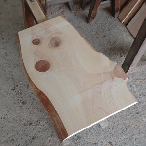 C-1551 【64.8×30～38×2cm】 　国産ひのき　耳付節板　　テーブル　棚板　看板　一枚板　無垢材　桧　檜　DIY
