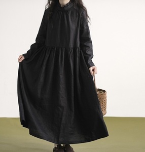 シンプルな黒ぷっくりスカートとひらっとした襟がかわいい☆新品☆大きいサイズ☆ロング丈コットン麻ワンピ