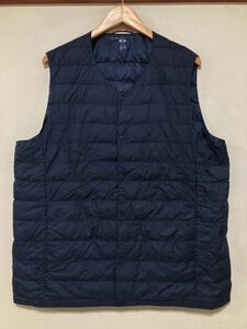 ほ1245 UNIQLO ユニクロ ライトダウン ダウンベスト XL Vネックタイプ ネイビー 軽量ダウン コンパクトダウン インナーダウン