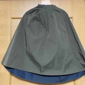 ZARA リバーシブルスカート　Sサイズ　紺　カーキ