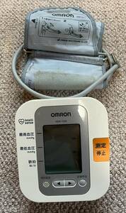 オムロン自動血圧計　HEM-7200　USED