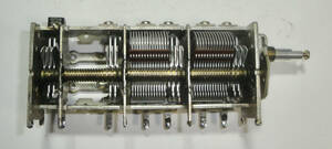 大型　6連バリコン　33-38-440-40-440-48PF 電子工作