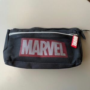 【セール】MARVEL マーベル ペンケース ペンポーチ 筆箱 メッシュ ブラック 三角 チャック 女子男子 小学生 中学高校 