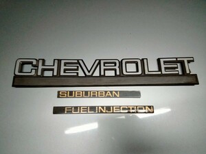 中古C1500 CHEVROLET V8 5.7 から取り外した エンブレム suburban CHEVY