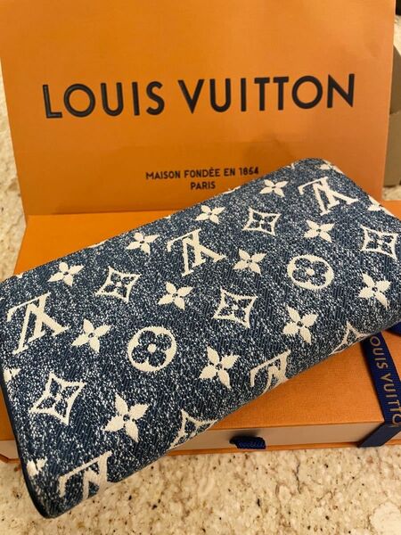 ジッピーウォレット　デニム　ルイヴィトン　LOUISVUITTON 財布　長財布　男女