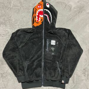 A BATHING APE BAPE KAWS TIGER SHARK HOODIE タイガー　虎　シャークパーカー　ボア　M STA CAMO half 迷彩　BABY MILO ジャケット