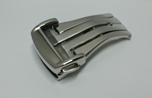 [18mm] stainless steel D buckle polish gloss having .2. breaking type 