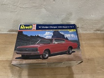 現状品●Revell/レベル 67 Dodge Charger 426 Hemi 2 n1 1/25 85-7669 プラモデル コレクション 自動車 当時物 四駆 希少●_画像1