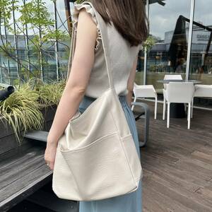 teka shoulder bag shoulder bag PU leather diagonal .. bag largish lady's simple pretty stylish white N373