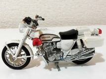 [ジャンク品]　ヨネザワ ダイヤペット 1/30 ホンダ CB750FOUR 白バイ_画像2