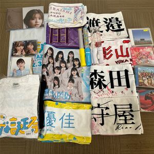 坂道グループ グッズ ペンライト4本 Tシャツ3枚 ＣＤ14枚 ポスター 生写真コンプ デスクマット 色紙 ポストカード