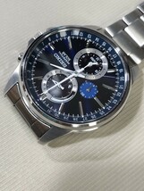 比較的状態良好 稼働品　SEIKO ソーラー腕時計 定価41,800円 SBPJ003　メンズ腕時計　パーペチュアルカレンダー_画像2