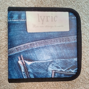 * great popularity . attaching, last. 1 point.! first come, first served!*[ feeling of luxury equipped! Denim pattern CD DVD BD storage case 20 pcs storage possible ] jeans ji- bread s