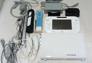 任天堂 Nintendo Wii U 本体、ヌンチャク x 2、ソフト x 8