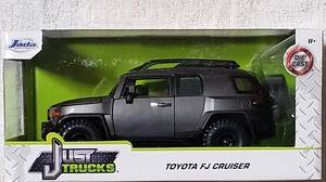 新品 未開封品 Jada toys 1/24 トヨタ FJ クルーザー ミニカー TOYOTA