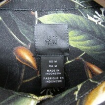 H&M サイズ M レーヨンシャツ 長袖 総柄 ブラック系 古着 1M1148_画像3