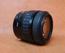 l295 Tamron AF 28-70mm Φ52 1:3.5-4.5 レンズ オートフォーカス サイズ：約 直径6.5×高さ8cm /60_画像4