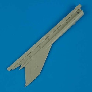 クイックブースト 72231 1/72 MiG-21MF フィッシュベッド スパインと垂直尾翼（FUJIMI用）