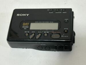 ジャンク品 SONY TCD-D8 DATウォークマン 01