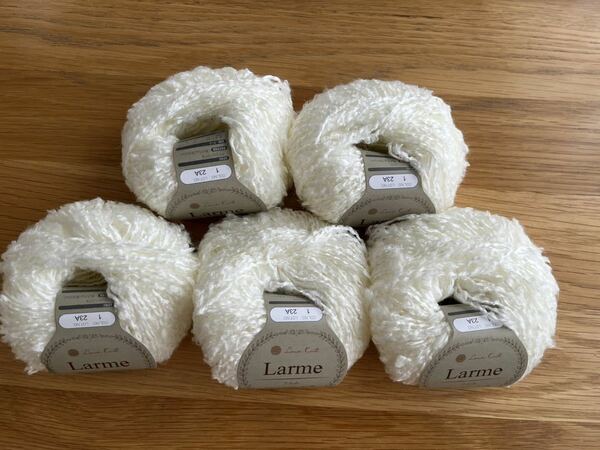 毛糸５玉★ラルム★白ホワイトa かわいいマフラーや小物、セーターが楽しめます