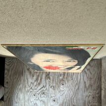 岡田奈々 写真 ポスター フジカラーFⅡ 昭和のアイドル くっきりすっきり 幅52.5*高さ74.0*厚み2.0cm 販促物_画像4