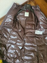 美品　MONCLER　モンクレール　　キッズ フード　ロゴワッペン付 ダウンコート　ダークブラウン　キッズ　152cm　_画像6