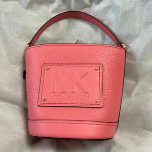 MICHEAL KORS マイケルコース バケット メッセンジャー ミディアム バッグ ピンク