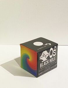 靉嘔作品「Rainbow Hole/Black Hole」　Emily Harvey Gallery　紙製　裏にサイン　8.5×9.5×H8　1991年　Ay-O　フルクサス