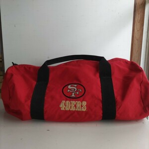 OUTDOORS PRODUCTS × 49ers サンフランシスコ４９ＥＲＳ×アウトドア ボストンバッグ レッド/ブラック ショルダーベルト付 ユーズド品