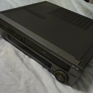 通電確認済み SONY Hi-Fi Stereo VIDEO plus HI8 VHSビデオデッキ WV-TW1 NTSC ソニー 現状品 ジャンク 管理番号A-3(KO)