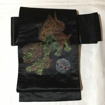 なごや帯　獅子柄　黒地　アンティーク 女性和装　リメイク材料　古布　中古品　ハンドメイド　正絹_画像1