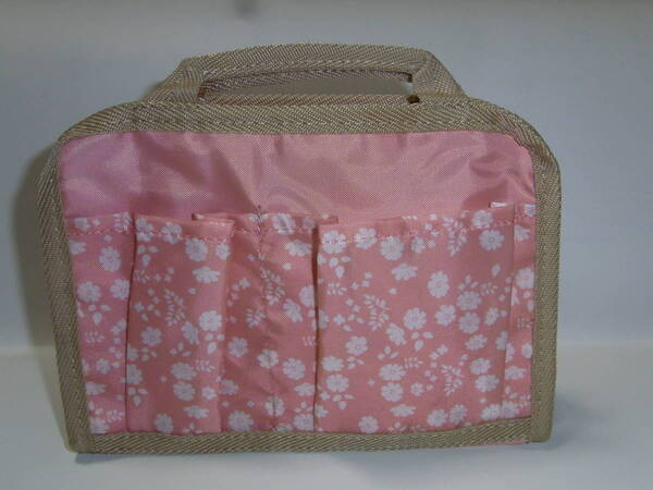 ★新品★可愛い★小花柄★ピンク色★バッグインバッグ★インナーバック★小分け収納★サイズ:20×14×8cm★素材:ポリエステル★