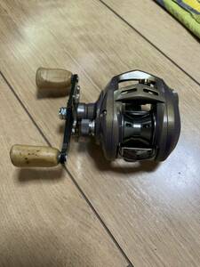 即決★ダイワ daiwa アルファス103L 美品　バサートハンドル付き