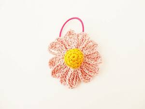 立体感がかわいいお花のヘアゴム*ピンク(ラメ)*ハンドメイド*116*カモミール