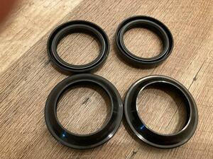 Aprilia RS4 125 dumping oil seal gasket Aprilia RS125 4t Aprilia front fork oil seal 