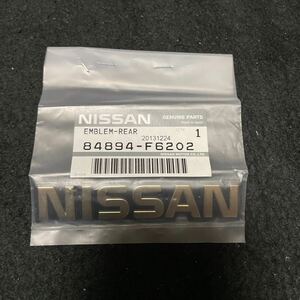 日産純正UF31レパード用NISSANゴールドエンブレム