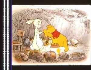 クマのプーさん 35mm映画フィルム スターリングホロウェイ ＡＡミルン ディズニー ■連続５コマ THE MANY ADVENTURES OF WINNIE THE POOH