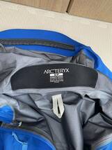 中古 ARCTERYX BETA LT JACKET アークテリクス ベータ レディース Sサイズ マウンテンパーカー _画像4