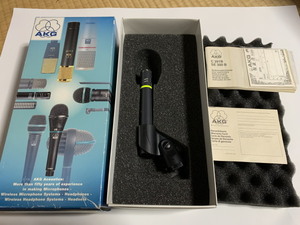 ★コンデンサーマイク！AKG アーカーゲー C391B SE300B 動作確認済み品！シュアーマイクホルダーー付属します！②★