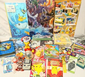 ポケモン グッズ　まとめ売り 雑貨 クリアファイル アルバム かるた フィギュア　　キーホルダー　ピカチュウ　デコキャラシール　パズル