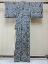 1円 中古 正絹 着物 本場藍泥大島紬 アンティーク 松皮菱 花菱 幾何学 抽象 高級 袷 身丈147cm 裄64cm【夢職】★★★_画像3