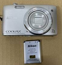 SY2250　コンパクトデジタルカメラ NIKON COOLPIX S3500(本体/バッテリー)未確認 ジャンク品_画像1