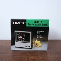 fk50509 レトロ 置き時計 TIMEX QUARTZ トラベル アラーム クロック 時計 軽量 持ち運び ケース付き_画像2