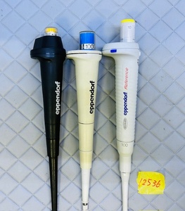 12536★eppendorf エッペンドルフ Reference ピペット 3本セットで 研究 検査★動作品　　