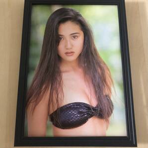 kj ★額装品★ 木内あきら グラビア セクシー ビキニ 貴重写真 A4サイズ額入り ポスター風デザイン 水着 グラドル